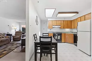 19654 SW Murphy St, Beaverton, OR 97078 - Photo 12