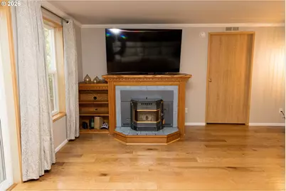 327 Southridge Dr, Florence, OR 97439 - Photo 12