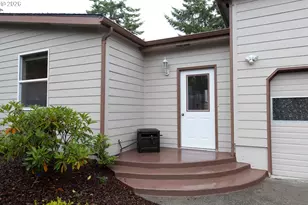 327 Southridge Dr, Florence, OR 97439 - Photo 46