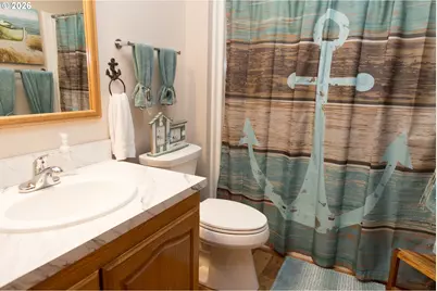 327 Southridge Dr, Florence, OR 97439 - Photo 28