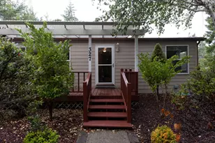 327 Southridge Dr, Florence, OR 97439 - Photo 4