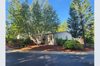 327 Southridge Dr, Florence, OR 97439 - Photo 1