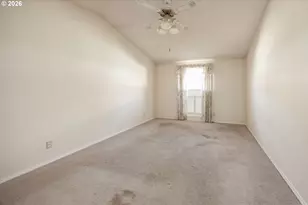210 NW 111th Loop, Vancouver, WA 98685 - Photo 18