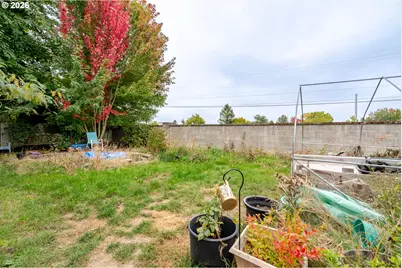 2151 Three Lakes Rd, Albany, OR 97322 - Photo 20