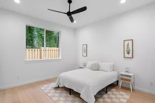 2250 NE 207th Pl, Fairview, OR 97024 - Photo 22