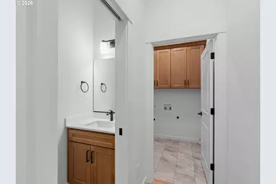 2250 NE 207th Pl, Fairview, OR 97024 - Photo 20
