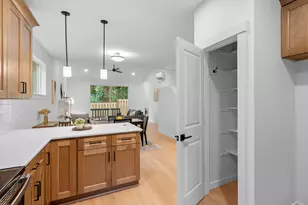 2250 NE 207th Pl, Fairview, OR 97024 - Photo 6