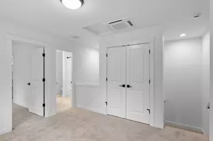 2250 NE 207th Pl, Fairview, OR 97024 - Photo 30