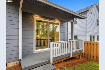 2250 NE 207th Pl, Fairview, OR 97024 - Photo 30