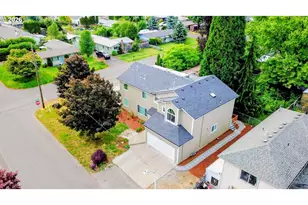1940 SE 143rd Ave, Portland, OR 97233 - Photo 2