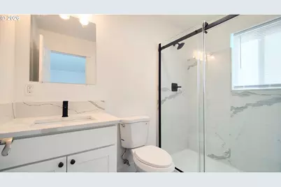 1940 SE 143rd Ave, Portland, OR 97233 - Photo 22