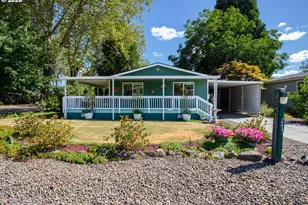 1400 Candlelight Dr, Eugene, OR 97402 - Photo 1