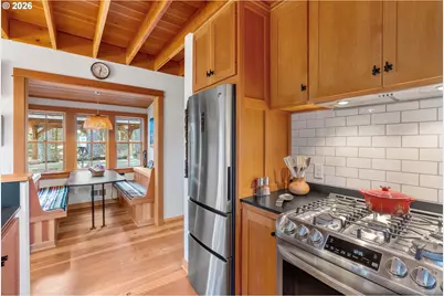 32 Hamilton Ave, Underwood, WA 98651 - Photo 16