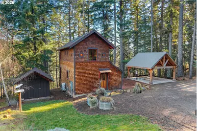 32 Hamilton Ave, Underwood, WA 98651 - Photo 2