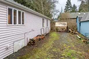 923 S Easy St, Rockaway Beach, OR 97136 - Photo 14