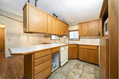 923 S Easy St, Rockaway Beach, OR 97136 - Photo 10