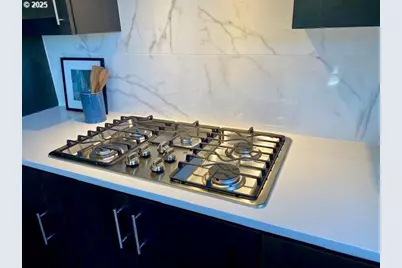 1457 N Millican Creek St, Lafayette, OR 97127 - Photo 6