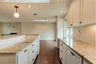 5484 SE Roethe Rd, Milwaukie, OR 97267 - Photo 14