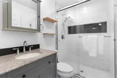 8925 NE Fremont St, Portland, OR 97220 - Photo 12