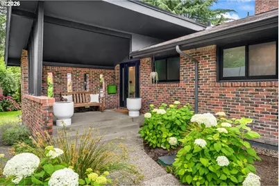 2802 SE Moreland Ln, Portland, OR 97202 - Photo 2