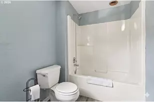 1646 H St, Springfield, OR 97477 - Photo 28