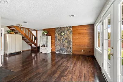 1646 H St, Springfield, OR 97477 - Photo 14