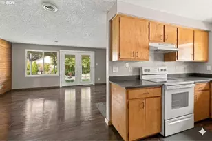 1646 H St, Springfield, OR 97477 - Photo 10
