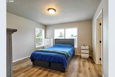 11633 Warbler Ln, Aurora, OR 97002 - Photo 18