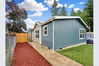 11633 Warbler Ln, Aurora, OR 97002 - Photo 2