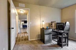 11633 Warbler Ln, Aurora, OR 97002 - Photo 34