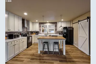 11633 Warbler Ln, Aurora, OR 97002 - Photo 12