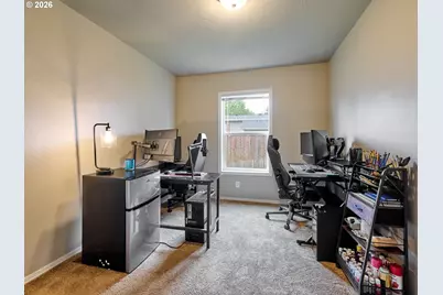 11633 Warbler Ln, Aurora, OR 97002 - Photo 32