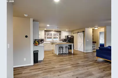 11633 Warbler Ln, Aurora, OR 97002 - Photo 8