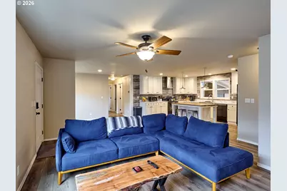11633 Warbler Ln, Aurora, OR 97002 - Photo 6