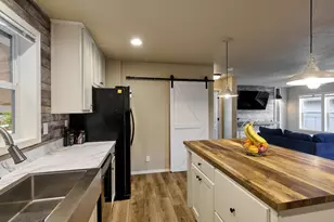 11633 Warbler Ln, Aurora, OR 97002 - Photo 16