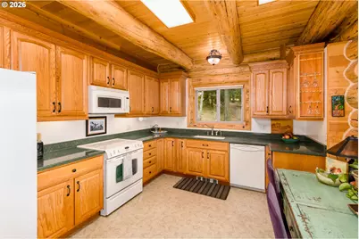 82 Meadows Loop, Lyle, WA 98635 - Photo 10