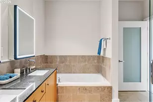 1001 NW Lovejoy St, Portland, OR 97209 - Photo 24