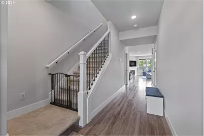 2566 SW McKenna Pl, Beaverton, OR 97003 - Photo 14
