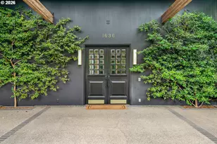 1636 SW Vista Ave, Portland, OR 97201 - Photo 4