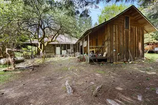 2128 Starveout Creek Rd, Azalea, OR 97410 - Photo 26