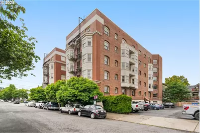 2083 NW Johnson St #44, Portland, OR 97209 - Photo 14