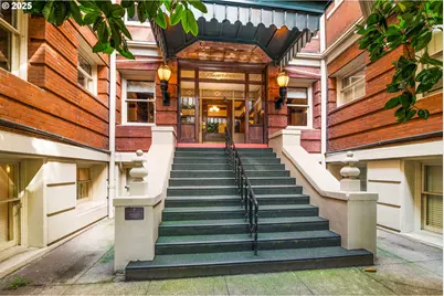 2083 NW Johnson St #44, Portland, OR 97209 - Photo 1