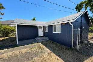 403 Happy Valley Rd, Roseburg, OR 97471 - Photo 2