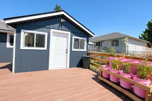 403 Happy Valley Rd, Roseburg, OR 97471 - Photo 16