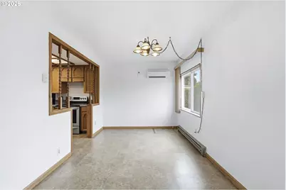 11833 SE Ash St, Portland, OR 97216 - Photo 20