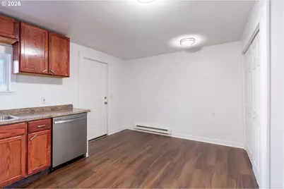 903 S 3rd Ave, Kelso, WA 98626 - Photo 4