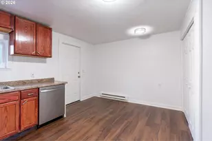 903 S 3rd Ave, Kelso, WA 98626 - Photo 4