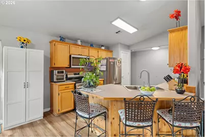 380 Sunnyside Dr, Winston, OR 97496 - Photo 6