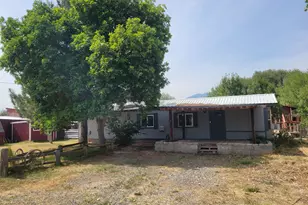 1019 Olson St, Haines, OR 97833 - Photo 2