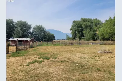 1019 Olson St, Haines, OR 97833 - Photo 14